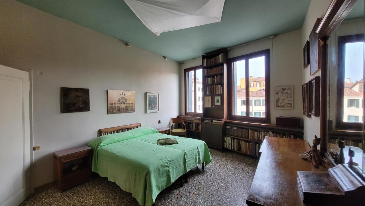 Casa Calle Renier Habitación en casa particular *
